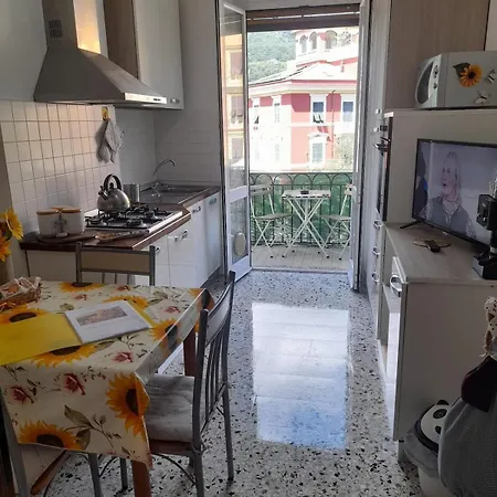 Il Girasole Di Spezia Daire